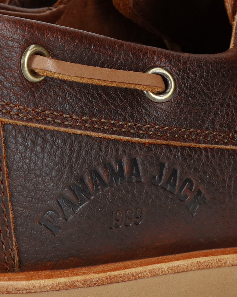 Boat náutico de piel con forro interior de piel. cuero