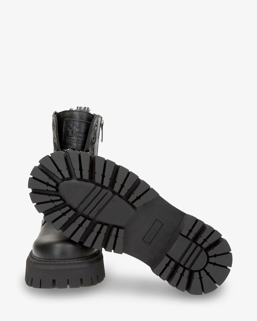 Carlyn botas de piel con forro interior de pelo. negro