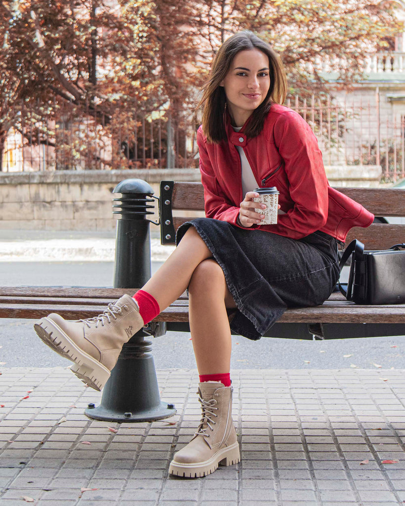 Farai botas de piel con forro interior de pelo. crudo