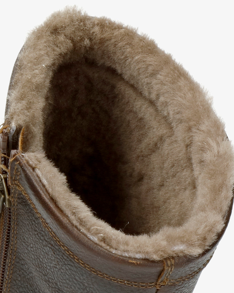 Fedro Igloo botas de piel con forro interior de pelo natural. castaño