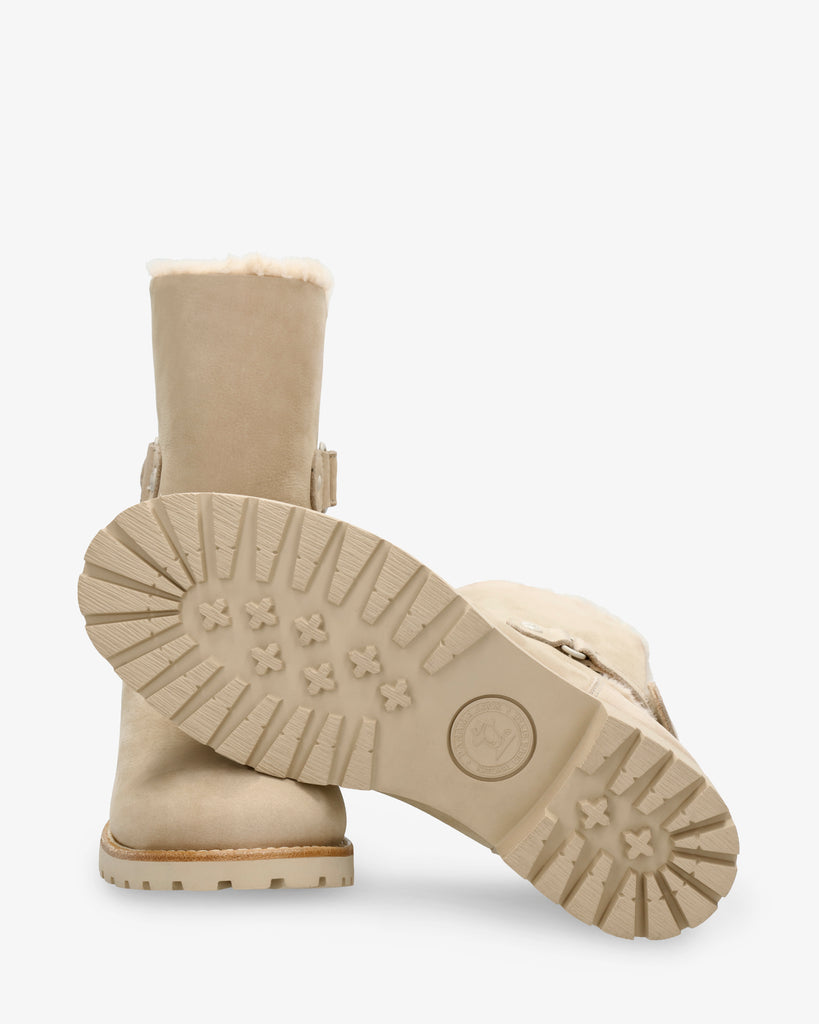 Felia Trav botas de piel con forro interior de pelo. crudo