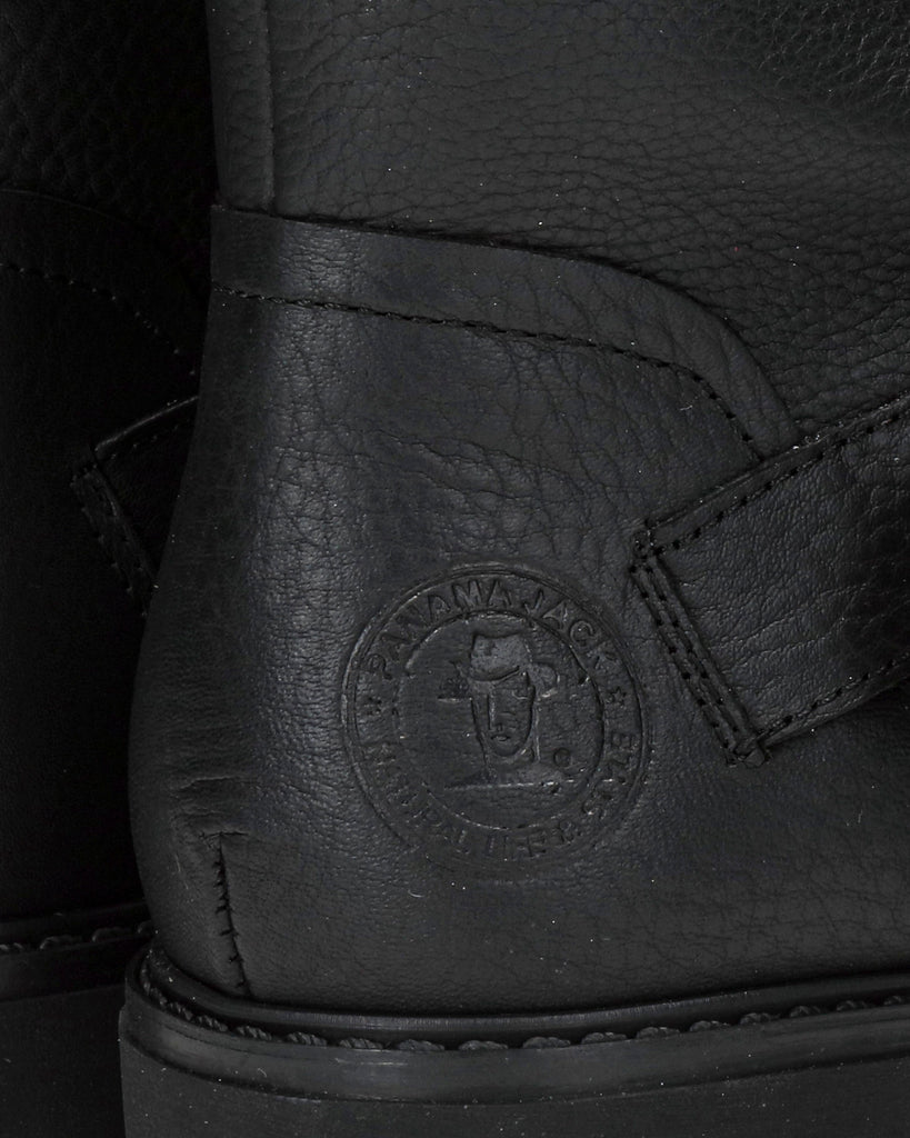 Fergie botas de piel con forro interior de pelo. negro