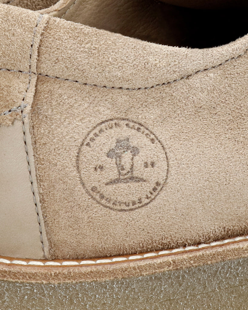 Gante zapatos de piel con forro interior de piel. taupe