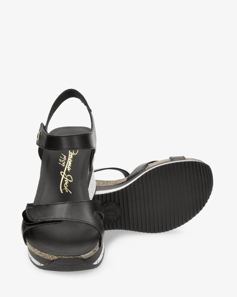 Nica Sport sandalias de piel con forro interior de piel. negro