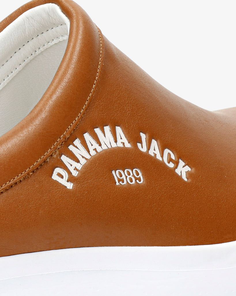 Yeray zueco de piel con forro interior de piel. cuero